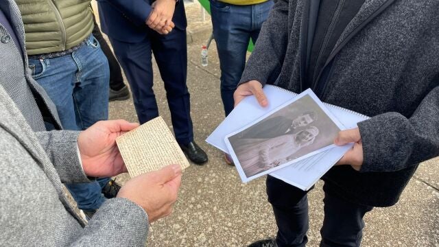 Acto de dignificación de los restos de los 173 soldados republicanos exhumados en la masía de Santa Magdalena, en Móra d'Ebre (Tarragona)