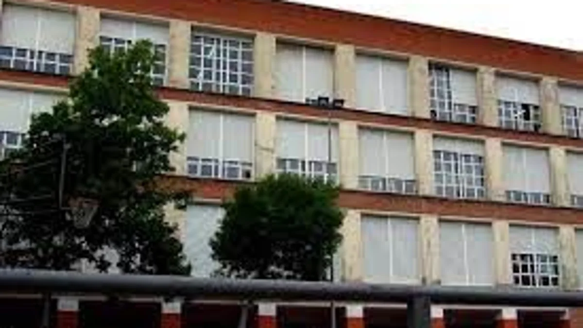 La Escuela Europea Acreditada de Madrid, sin fecha tras renunciar a que el Ramiro de Maeztu la albergue