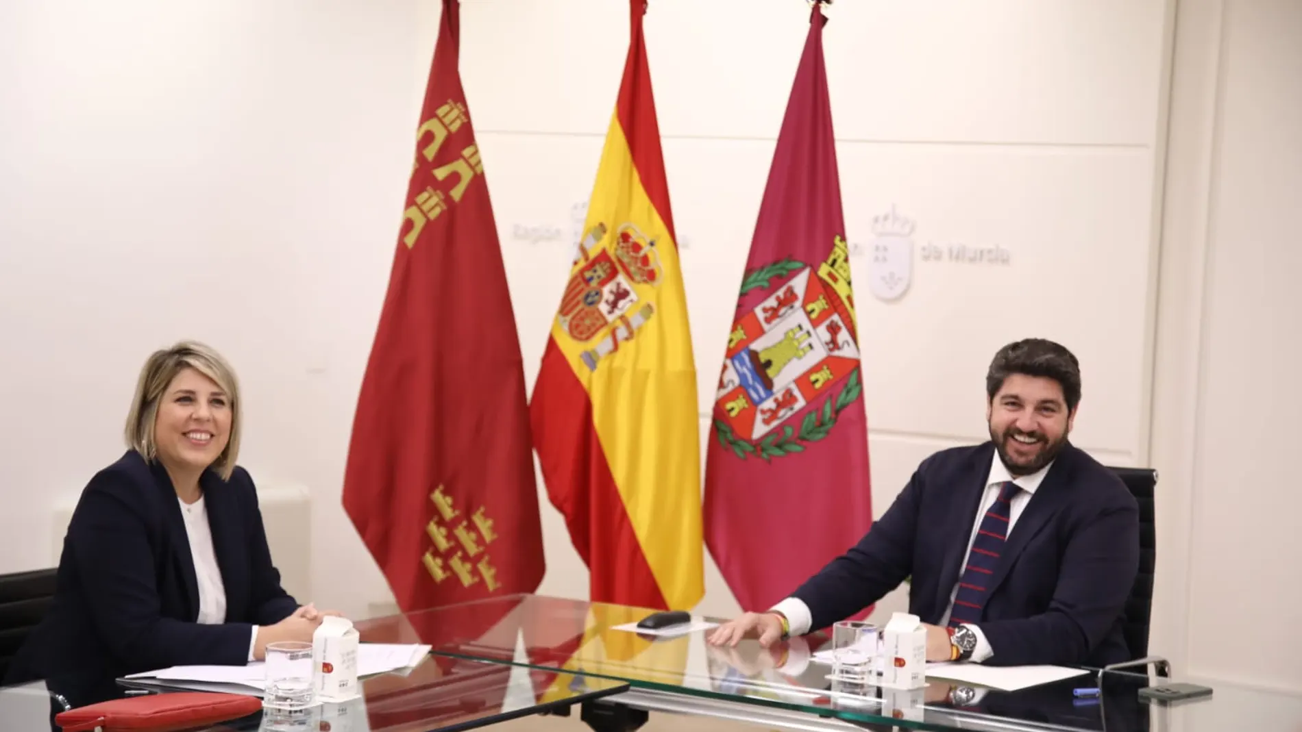 Reunión de la alcaldesa de Cartagena con el presidente del Gobierno regional
