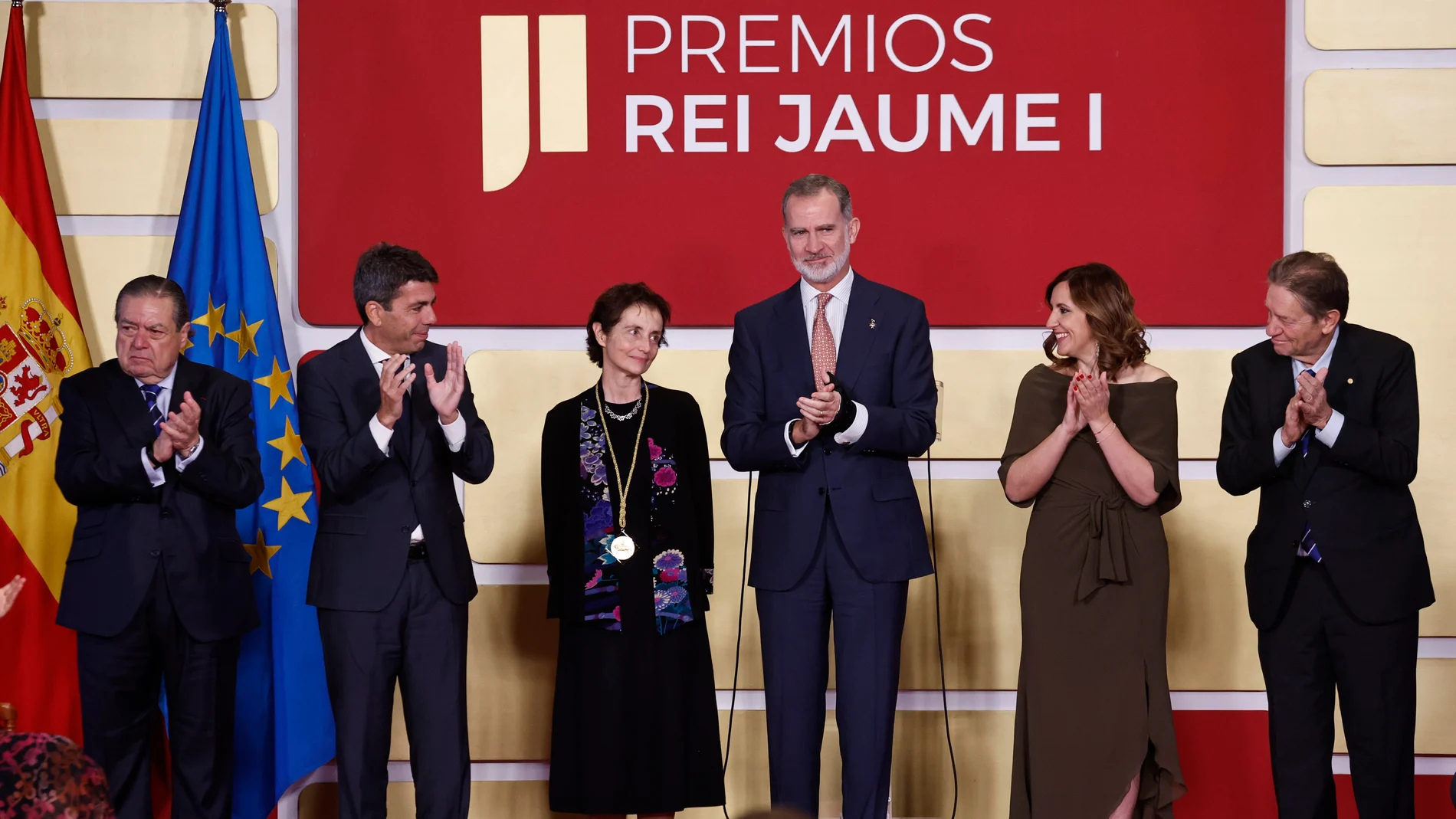 El rey Felipe VI esta mañana durante la ceremonia de entrega de los galardones