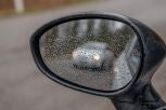 ¿Cómo evitar que los retrovisores del coche se empañen?