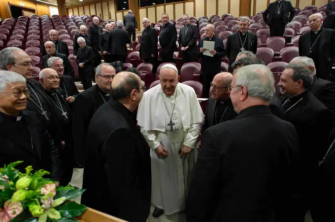 La cumbre del Papa y los obispos: ni una palabra de abusos