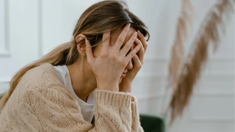 Mujer irritada
