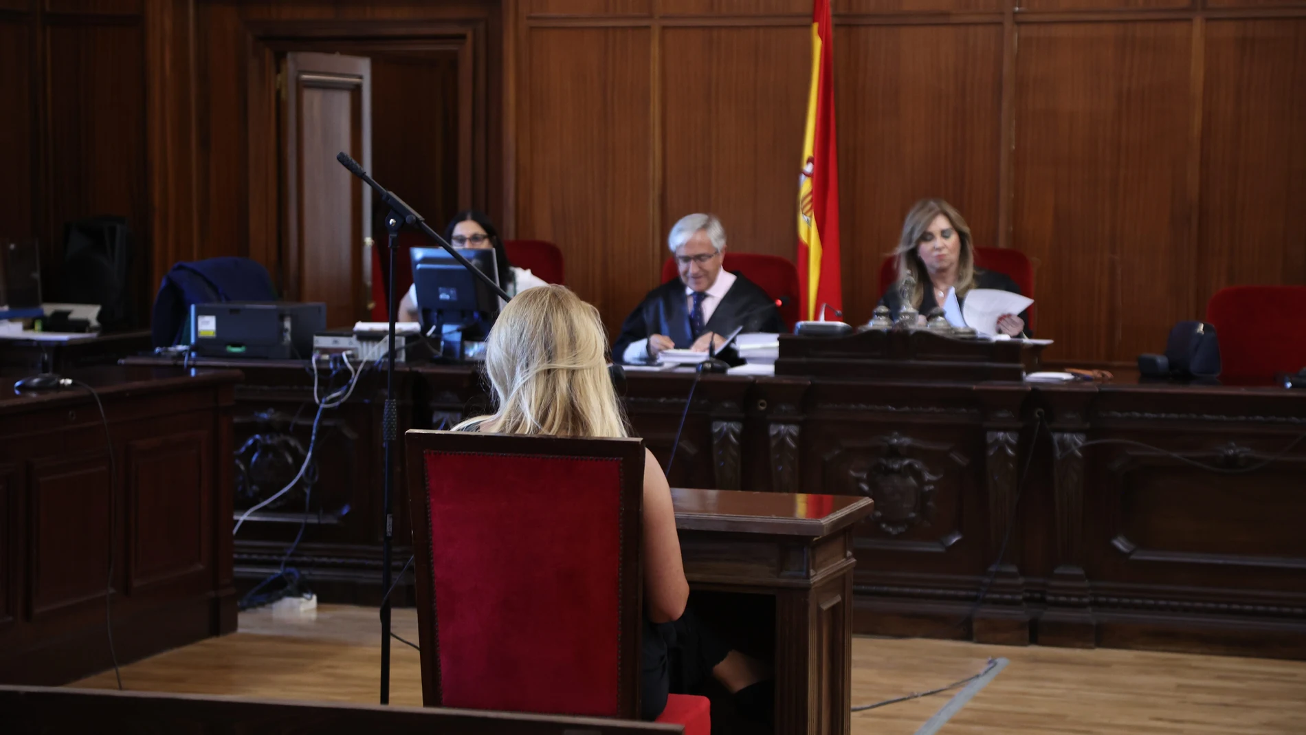 El TSJA confirma la pena de 38 años a la condenada por asesinar a sus vecinos en Dos Hermanas (Sevilla)