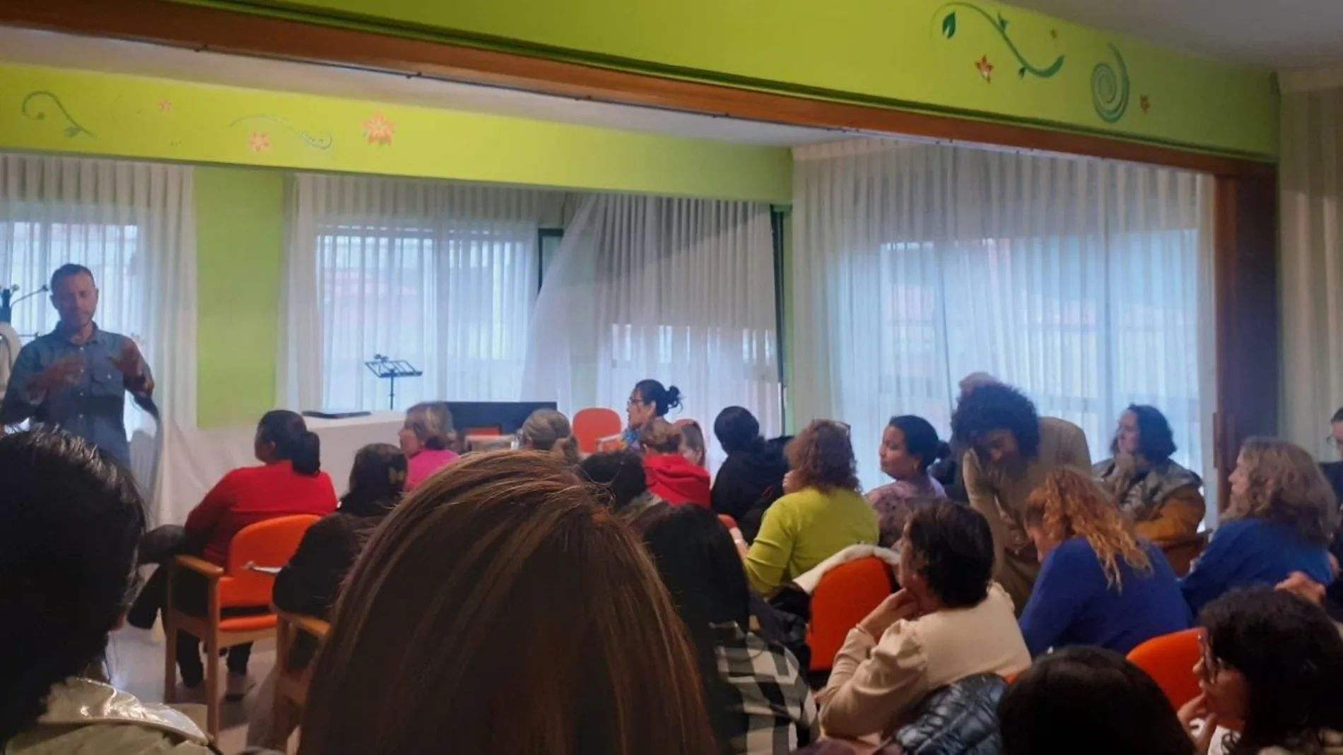 Sesiones formativas a trabajadores que prestarán el servicio de ayuda a domicilio en Soria