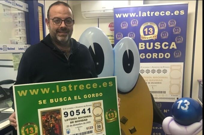 Jesús Ibáñez, de la administración de loterías 'La Trece' de Almería