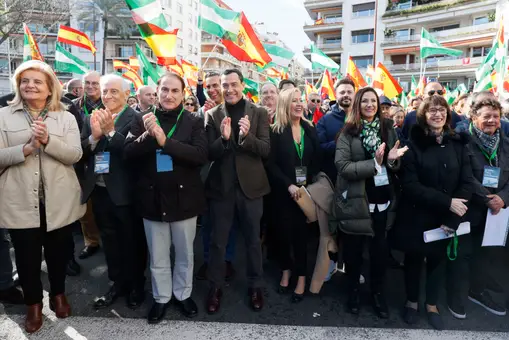 Más de 10.000 personas vuelven a reclamar la autonomía andaluza ante 