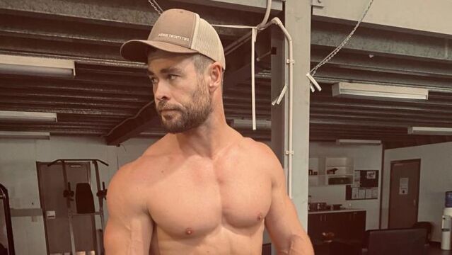 Chris Hemsworth 