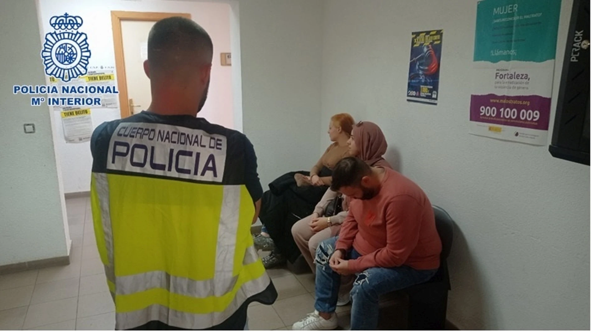 Algunos de los arrestados en la operación