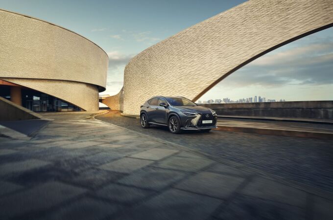 Lexus presenta el nuevo acabado Premium para su todocamino NX