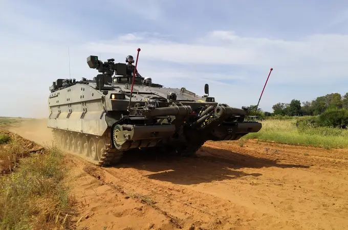 Así es el Castor, el nuevo vehículo blindado de combate de zapadores que el Ejército empieza a recibir mañana