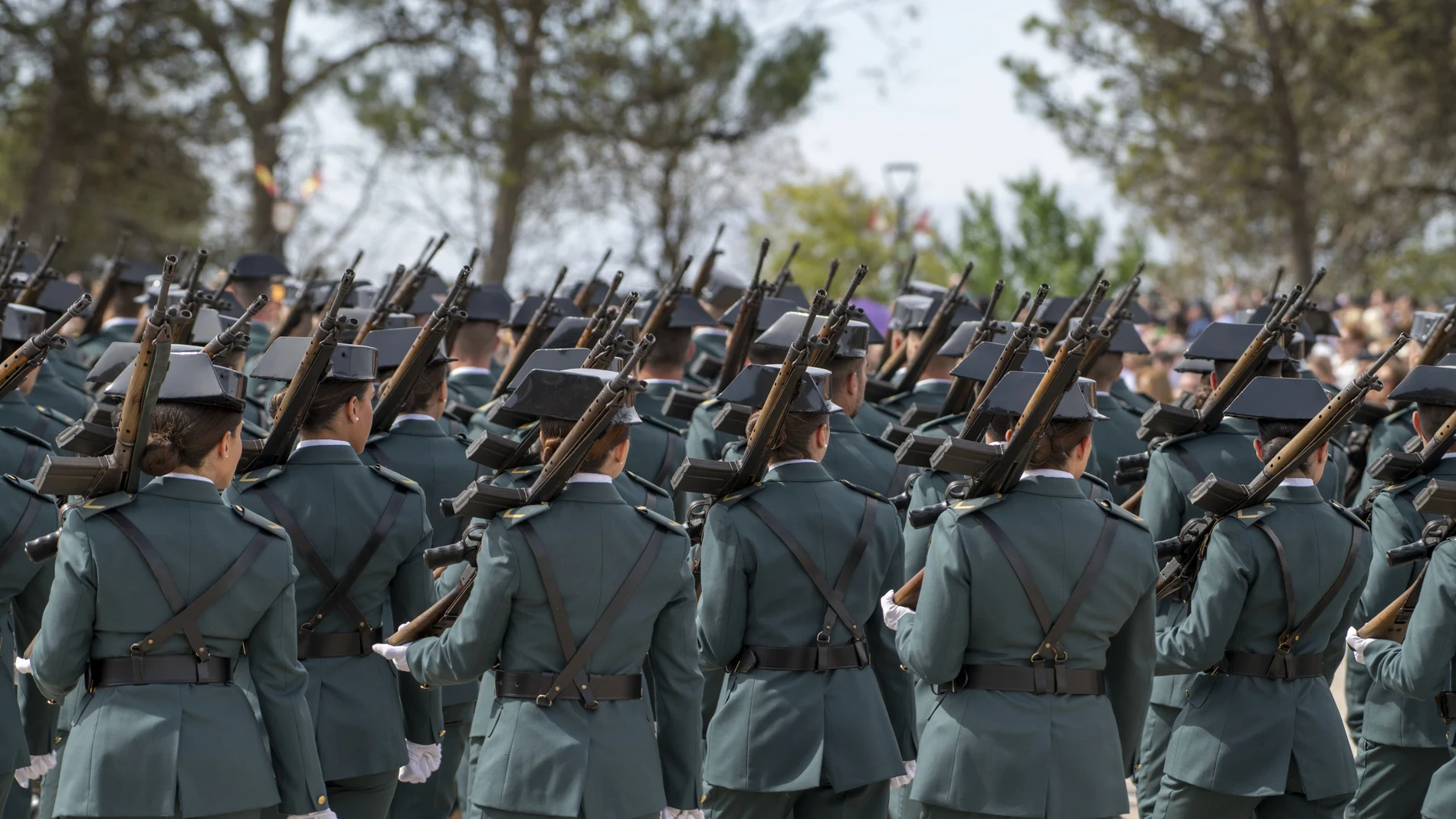 Ceremonia de jura o promesa de los integrantes de la 128ª promoción de la Academia de la Guardia Civil de Baeza (Jaén), de los que el 26 por ciento son mujeres, el porcentaje más elevado de la historia del centro, en un acto presidido por el ministro del Interior, Fernando Grande-Marlaska.