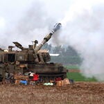 La artillería israelí golpea sus objetivos militares en Gaza