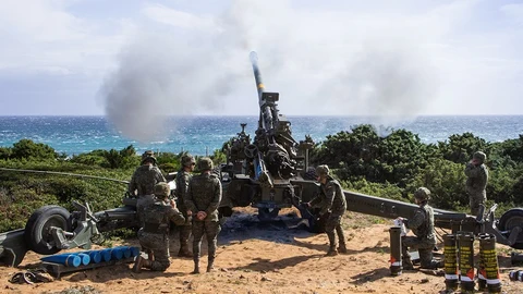 Una de las baterías de artillería de costa del Ejército de Tierra