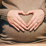 Este tipo de embarazo ectópico abdominal es peligroso y generalmente no puede desarrollarse adecuadamente.