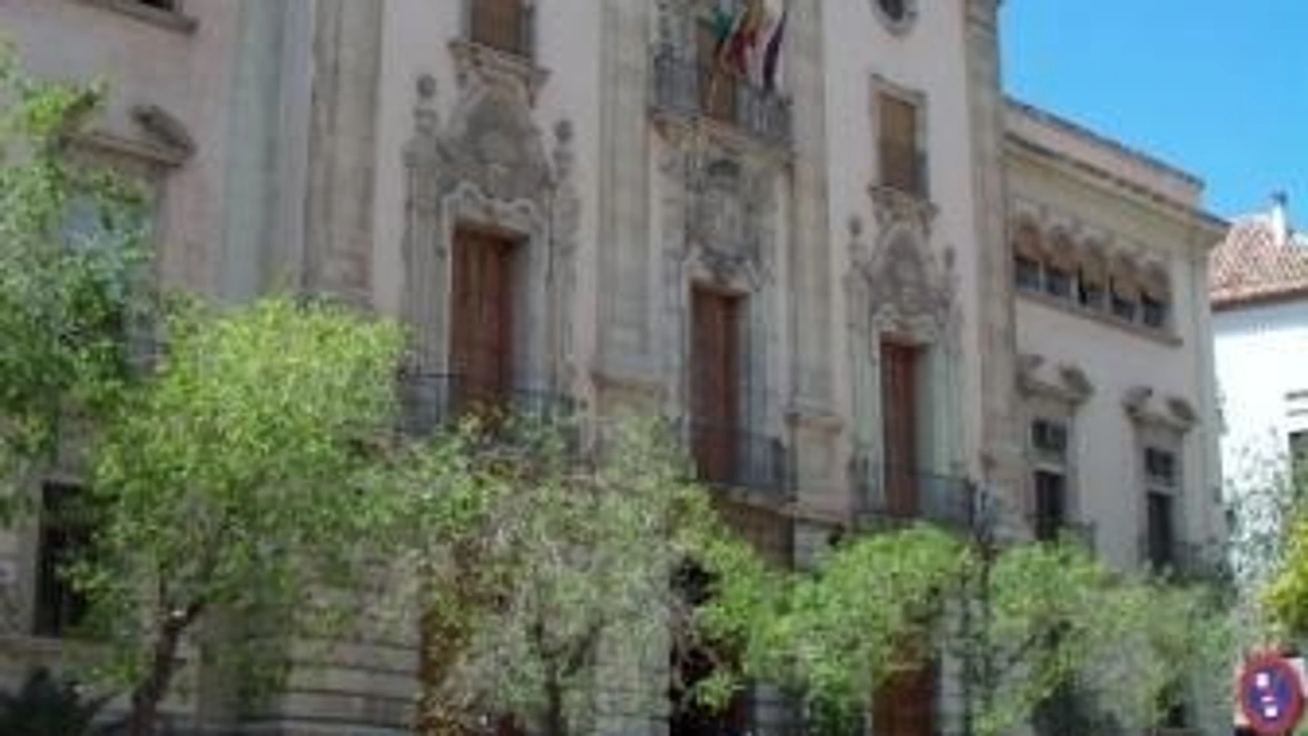 Jaén aprueba refinanciar una deuda de 514 millones a cambio de contener el gasto y subir impuestos