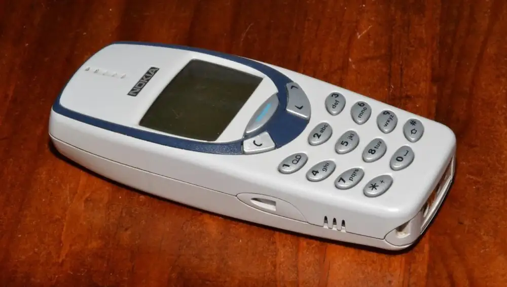 Si tienes uno de estos teléfonos antiguos en casa te puedes llevar hasta  4.000 euros