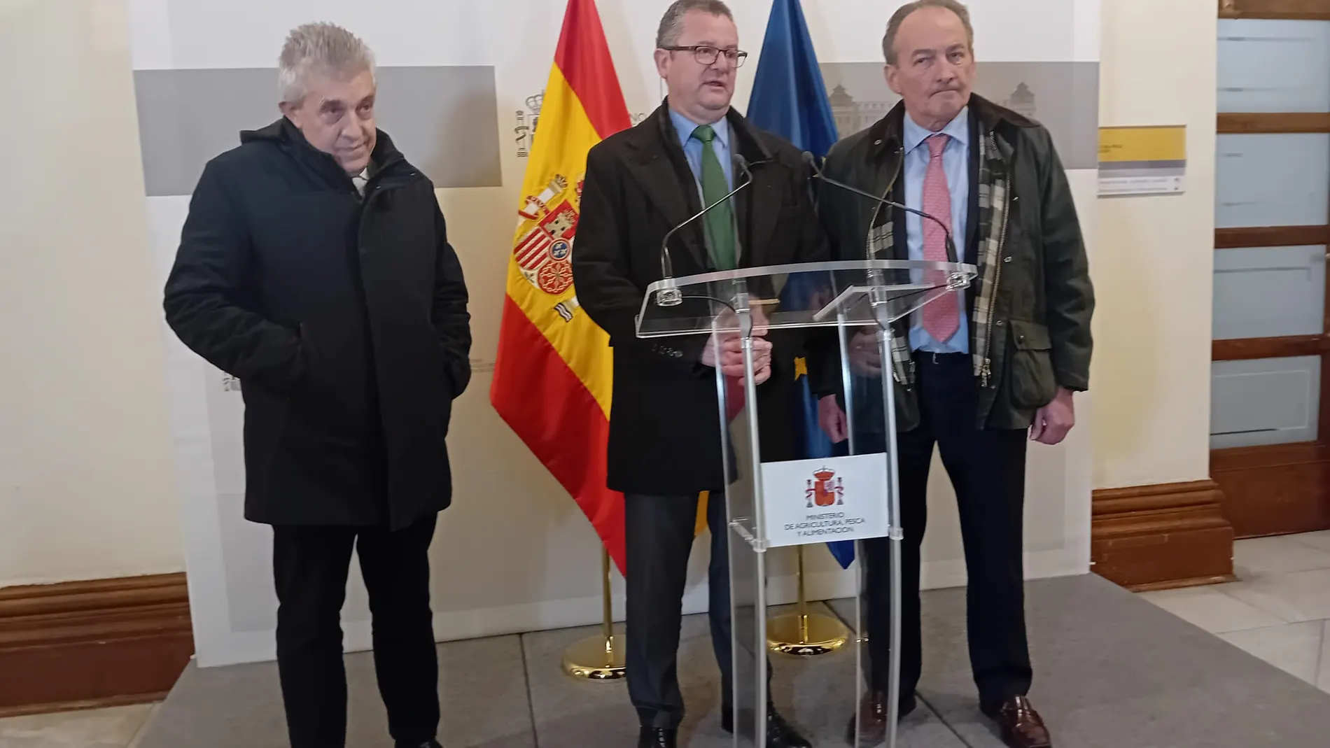 El consejero Gerardo Dueñas explica la reunión celebrada en Madrid con el ministro Planas