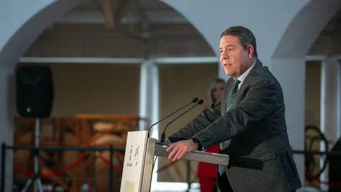 Emiliano García-Page, presidente de Castilla-La Mancha, durante la presentación de la Estrategia de Economía Social de la región