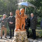 El Bosque de Béjar (Salamanca) recupera su emblemática Fuente del Paraguas. En el acto, entre otros, participan el vicepresidente Juan García-Gallardo y el consejero Gonzalo Santonja