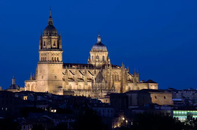 La impresionante Catedral desde la que casi puedes tocar el cielo con los dedos al ser la más alta de España