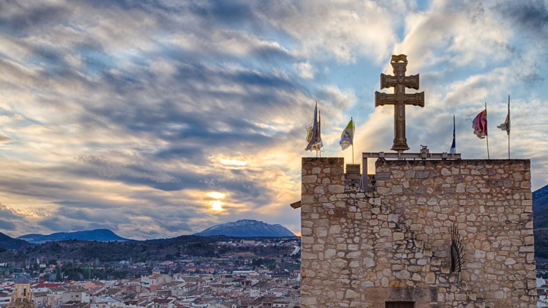 La Cruz de Caravaca una historia de templarios y caballer a cristiana