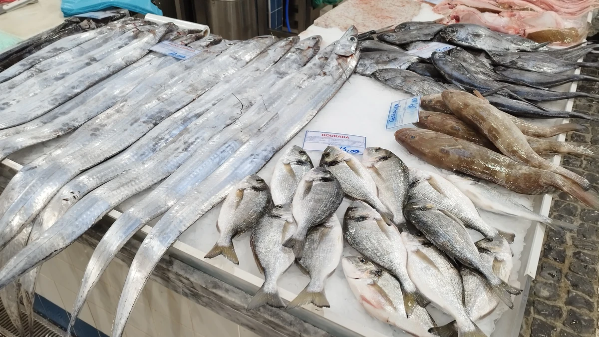Alerta alimentaria en España: ordenan la retirada inmediata de este pescado contaminado con anisakis