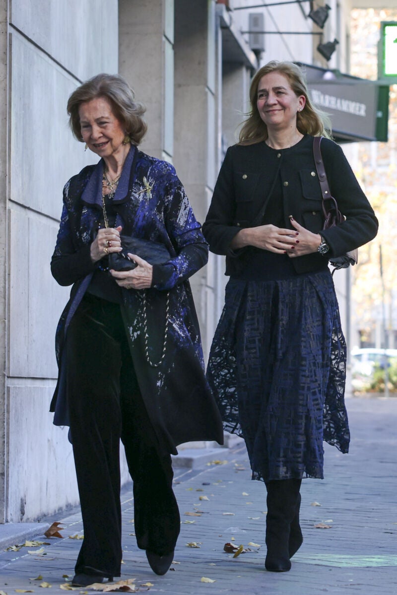 La Infanta Cristina y la Reina Sofía en el cumpleaños de Elena.