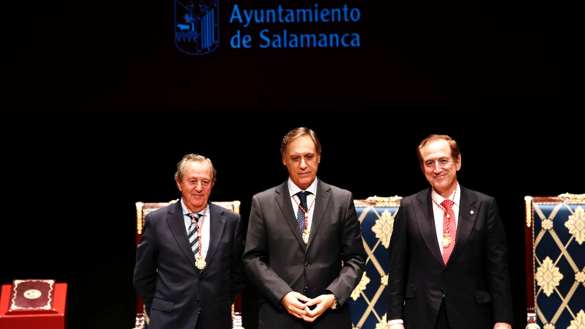 García Carbayo junto a El Niño de la Capea y Antonio Huerta