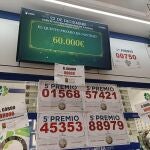 Lotería.- Administración de Lotería del centro comercial Artea de Leioa reparte 4,26 millones del Gordo y cuatro quintos