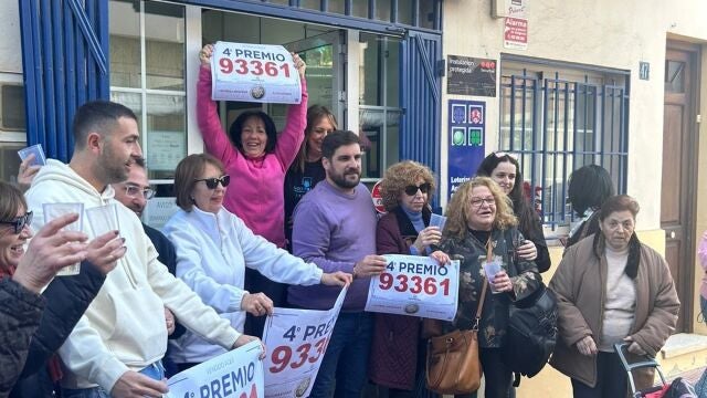 Lotería.- Un cuarto premio de sonríe a trabajadores de Ford y al PSOE de Alginet (Valencia)