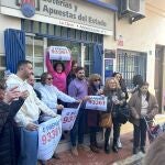 Lotería.- Un cuarto premio de sonríe a trabajadores de Ford y al PSOE de Alginet (Valencia)