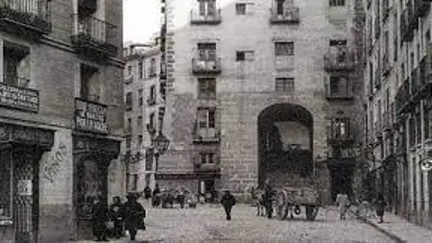 Este es el Arco del Triunfo más castizo de Madrid