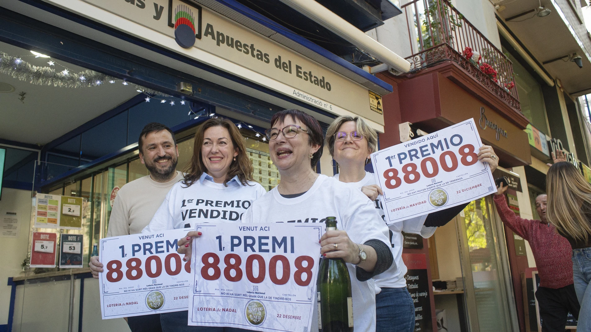 La Administración de Lotería númer 6 de Castelló ha vendido un décimo del Gordo PACO POYATO (Foto de ARCHIVO) 03/03/2014