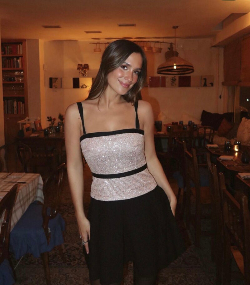 María Pombo con vestido