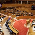 La cámara gallega en la votación de presupuestos autonómicos. 