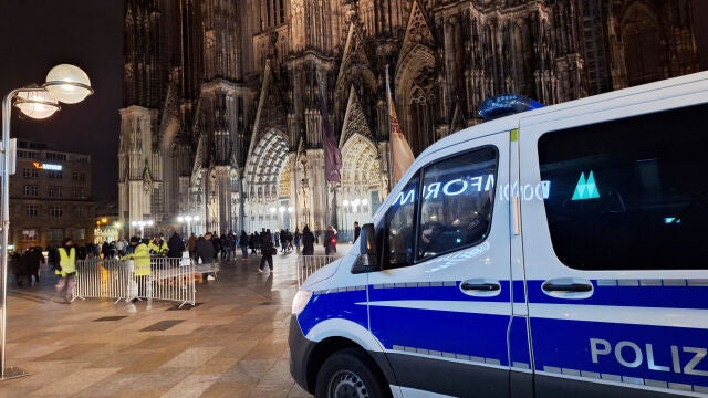 La catedral de Colonia cierra para los turistas por el temor a atentados