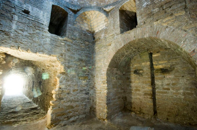 ¿Dónde está el único baptisterio romano que se conserva en España?