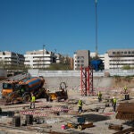 MADRID.-La Comunidad de Madrid finalizará el próximo año la construcción de 4.000 nuevas viviendas de alquiler asequible