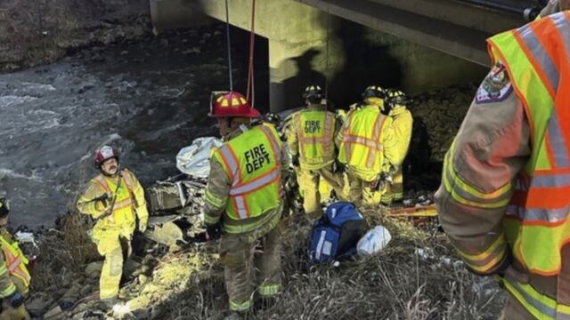 Un hombre atrapado en su camión durante una semana es rescatado en Estados Unidos