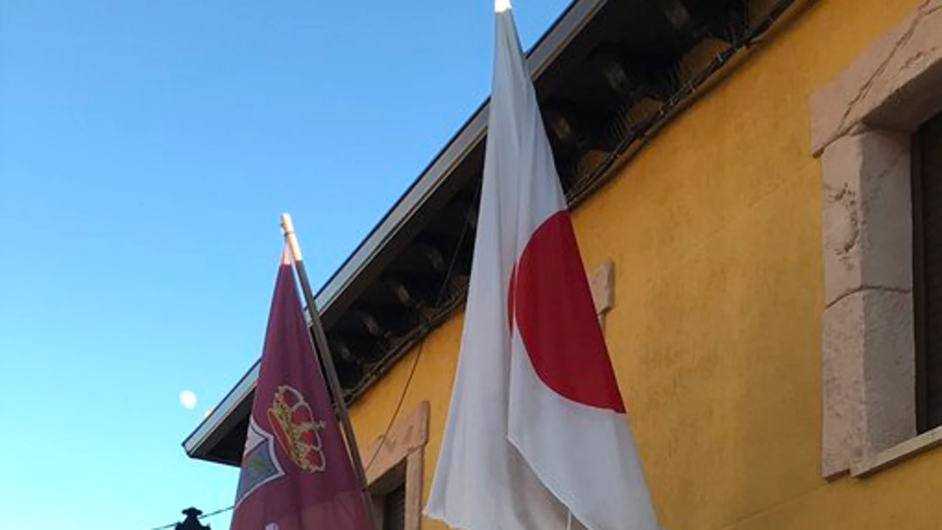 Bandera de Japón en Gormaz