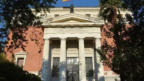Fachada de la Real Academia de la Lengua Española