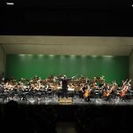 La Orquesta Sinfónica de España, bajo la dirección de Kynan Johns, ayer en el concierto de Año Nuevo