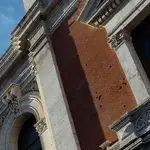 Marcas de los disparos en la fachada del ayuntamiento de Valladolid