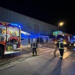Un incendio en un garaje obliga a desalojar varios portales en Alcobendas