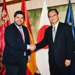 El presidente de la Comunidad, Fernando López Miras, recibe al nuevo embajador de Japón en España, Takahiro Nakamae