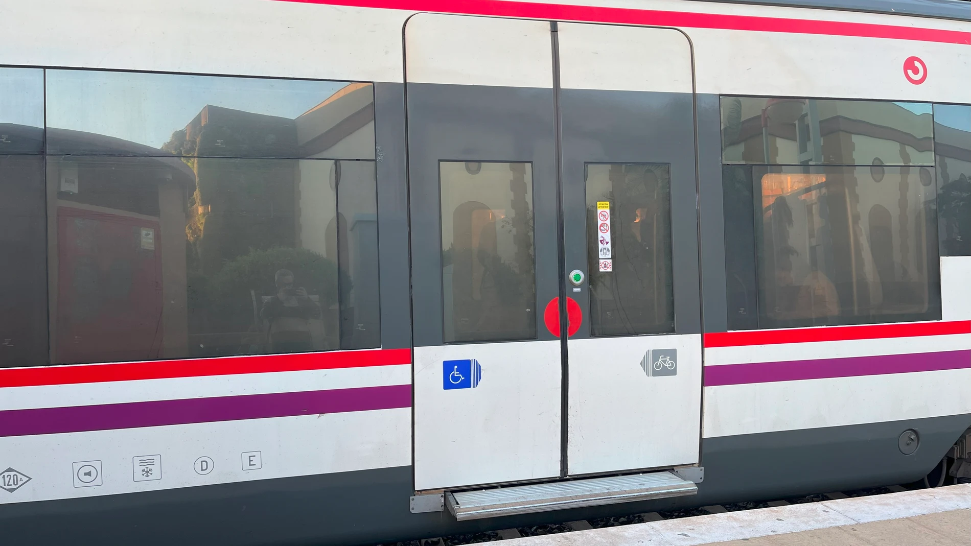 MADRID.-Renfe invertirá 2,8 millones en los próximos dos años para mejoras en 15 estaciones de Cercanías en Madrid