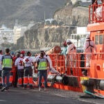 Llega un cayuco con 25 migrantes a Gran Canaria