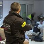 Sucesos.-Tres detenidos en Málaga y Almería tras caer un grupo criminal por hacer un envío de droga que fue interceptado