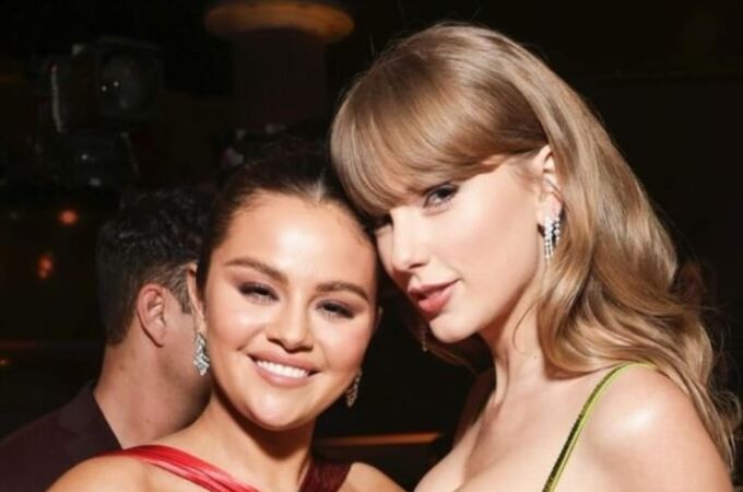 Selena Gomez y Taylor Swift en la gala de los Globos de Oro